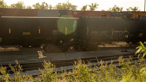 Regulators say railroads must examine how they build trains